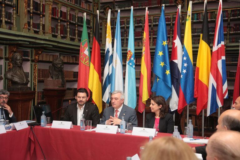 A Comisión Delegada do Consello de Comunidades Galegas celebra na Biblioteca América a súa xuntanza anual