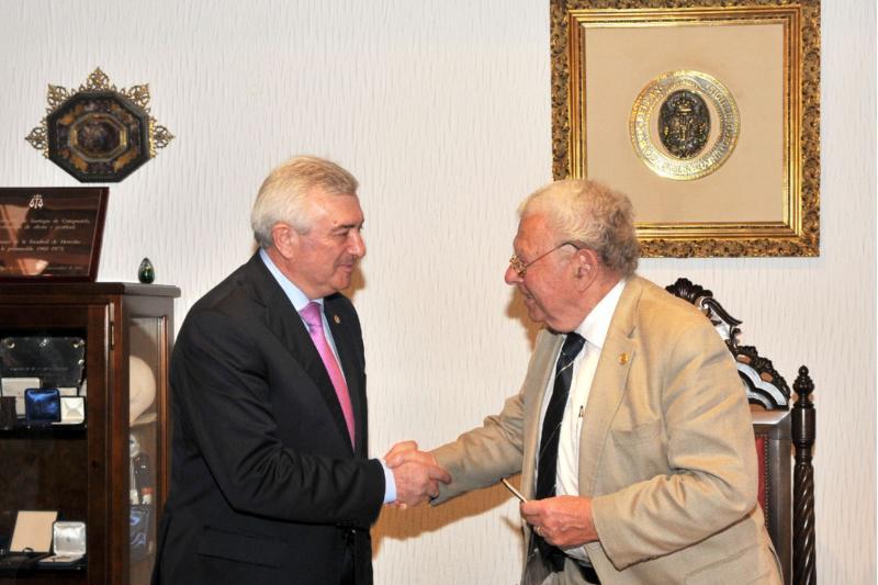 O científico sueco Lennart Levi gaña o XVIII Premio Internacional Grupo Compostela-Xunta de Galicia