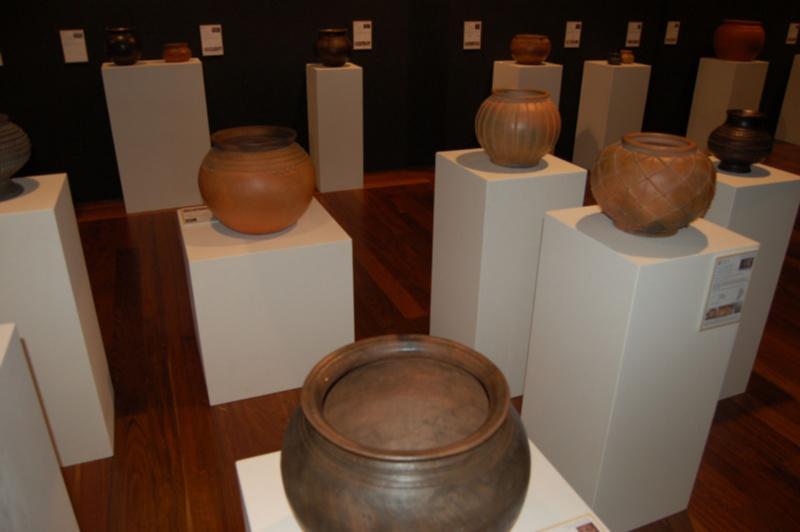 A exposición ‘A cerámica castrexa en Galicia’ abre as súas portas este mércores no Colexio de Fonseca