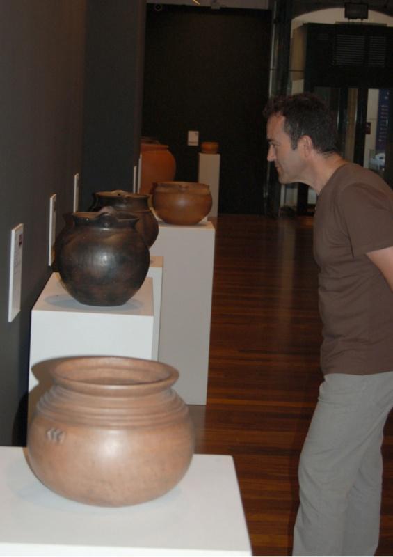 A exposición ‘A cerámica castrexa en Galicia’ abre as súas portas este mércores no Colexio de Fonseca