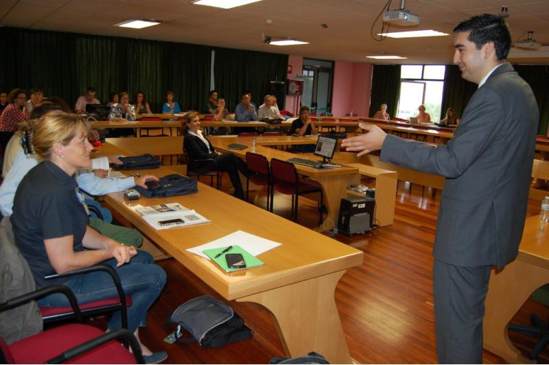 Docentes e investigadores de dez universidades españolas debaten en Lugo sobre melloras na docencia veterinaria 