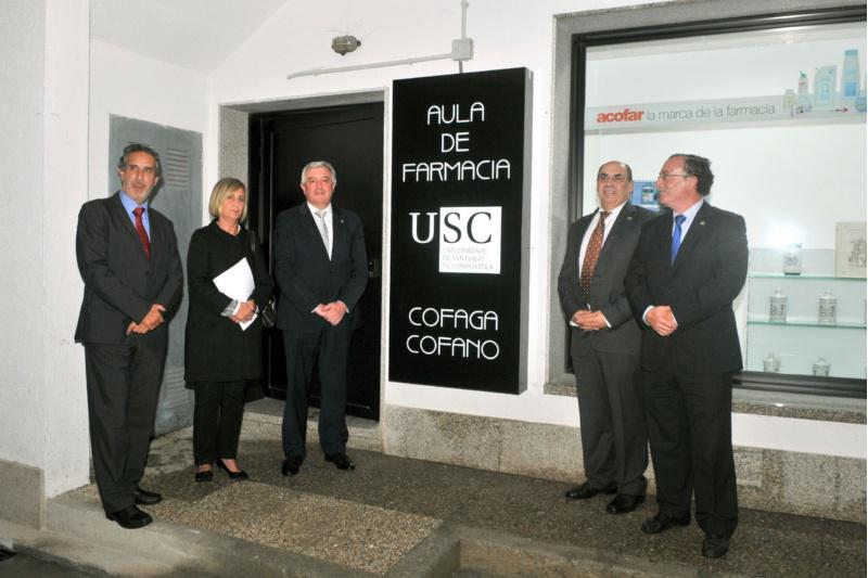A USC inaugura en Farmacia unha aula que simula unha oficina farmacéutica na que se desenvolverá a docencia práctica