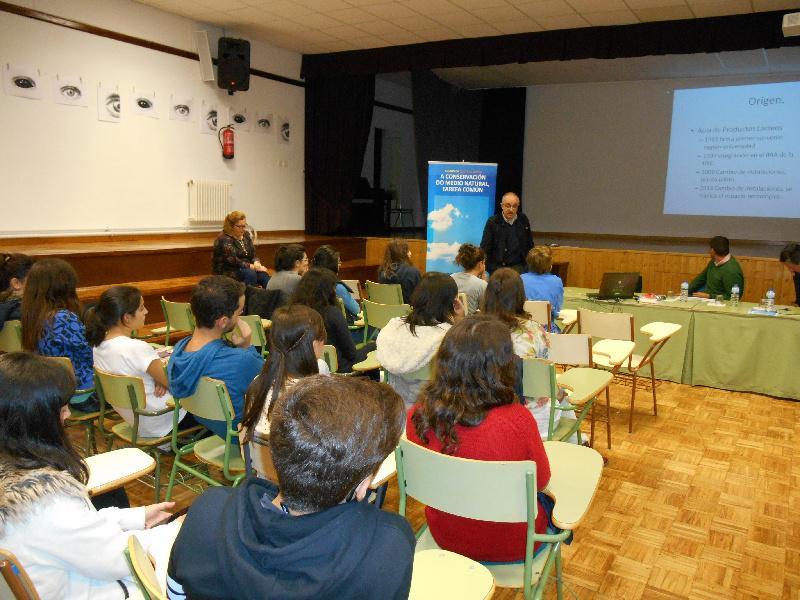 A Aula de Produtos Lácteos da USC rexistra uns 100 contratos anuais cun perfil de clientes moi variado, sinala Méndez Dónega