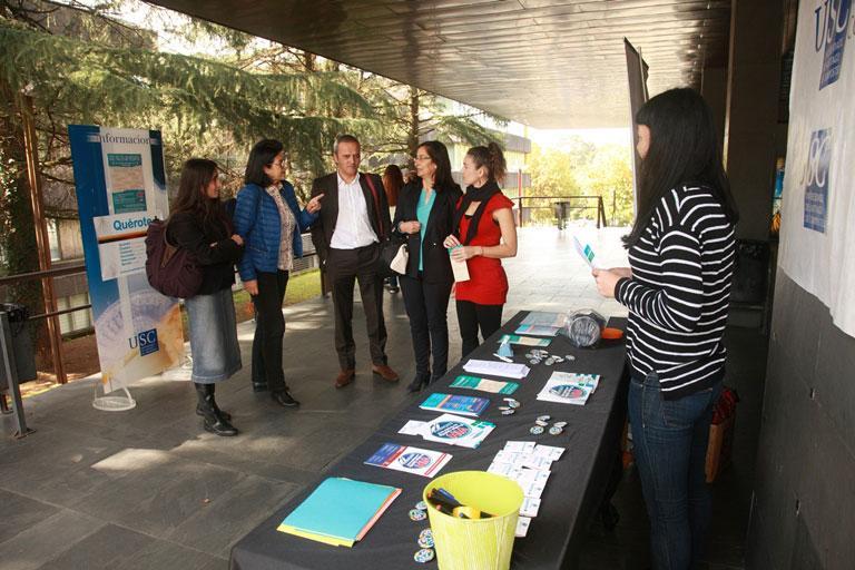 25 de cada 100 persoas portadoras do VIH non saben que o son