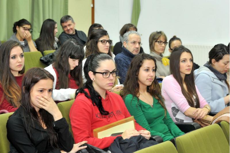 O grupo UDIPRE de Psicoloxía traballa nun protocolo informatizado de valoración de risco para menores en situación de conflito e desprotección social