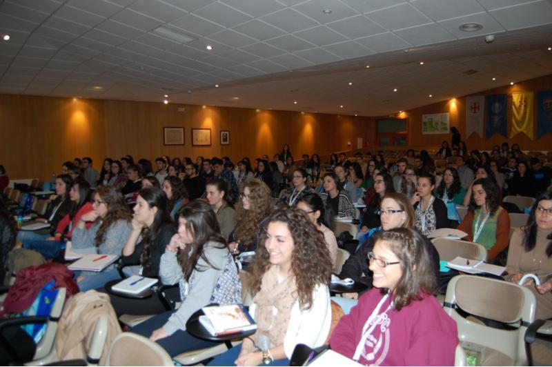 Un foro de nutricionistas advirte na Facultade de Ciencias das elevadas taxas de obesidade infantil rexistradas en Galicia
