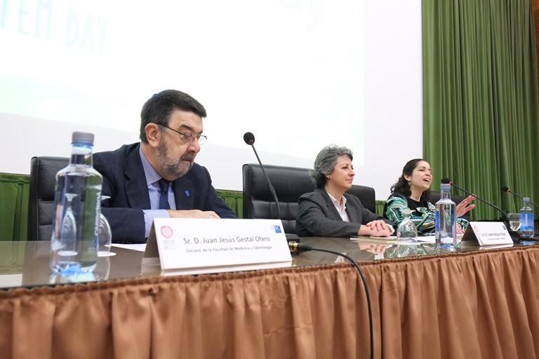 O UniStem Day 2015 achega as células nai ao estudantado de secundaria de Compostela