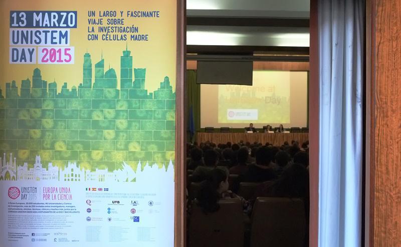 O UniStem Day 2015 achega as células nai ao estudantado de secundaria de Compostela