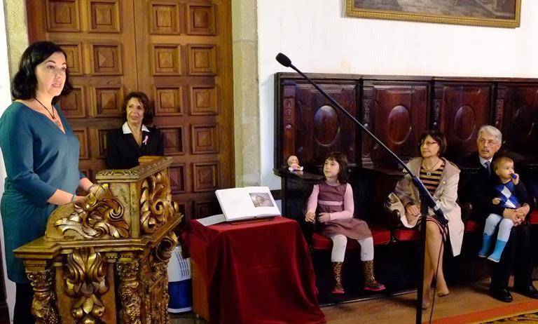 A profesora Almudena Hospido tomou posesión como vicerreitora de Internacionalización