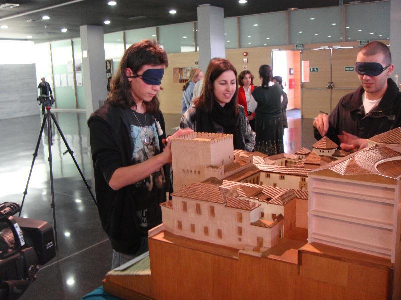 Dinámica de sensibilización para experimentar situacións reais ás que se enfrontan as persoas con discapacidade