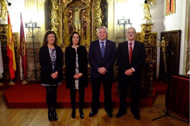 A profesora Silvia Moscoso Ruibal tomou posesión como decana de Relacións Laborais