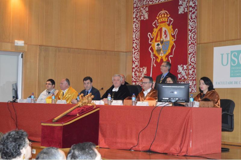 “A USC precisa de loxística e administración eficiente”, di Viaño, para quen “non son tempos de vivir do ‘glamour’ nin da historia”