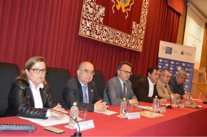 Entrega de premios e insignias aos novos enxeñeiros agrícolas formados na Escola Politécnica Superior do Campus Terra