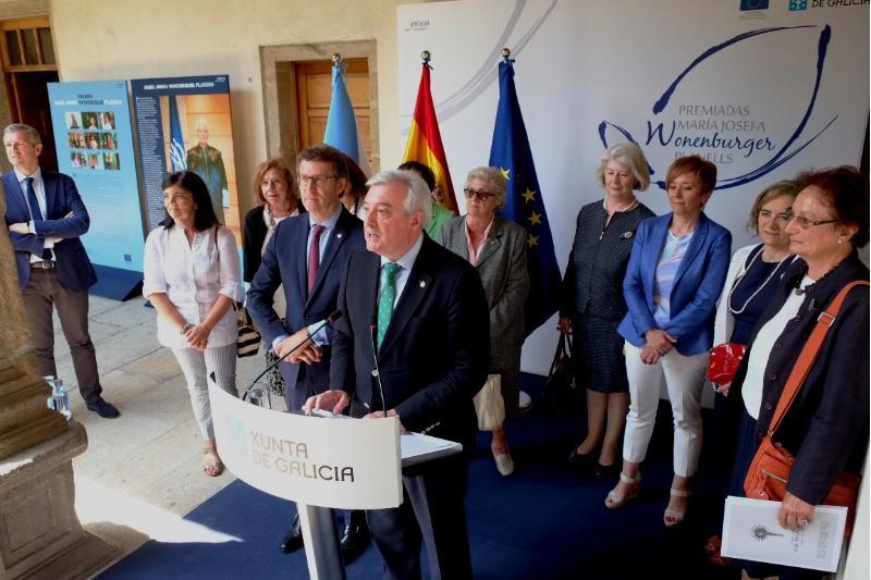 Clausurouse en Fonseca a exposición dos Premios María Josefa Wonenburger Planells