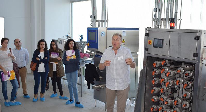 Xornada técnica de presentación da tecnoloxía ultravioleta Surepure na Aula de Produtos Lácteos e Tecnoloxías Alimentarias