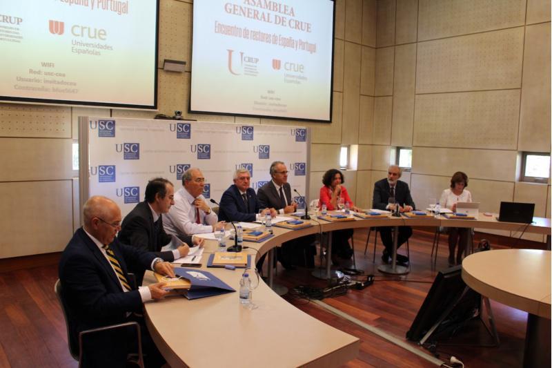 Probas de acceso e duración dos estudos universitarios, temas centrais da Asemblea Xeral da CRUE celebrada na USC