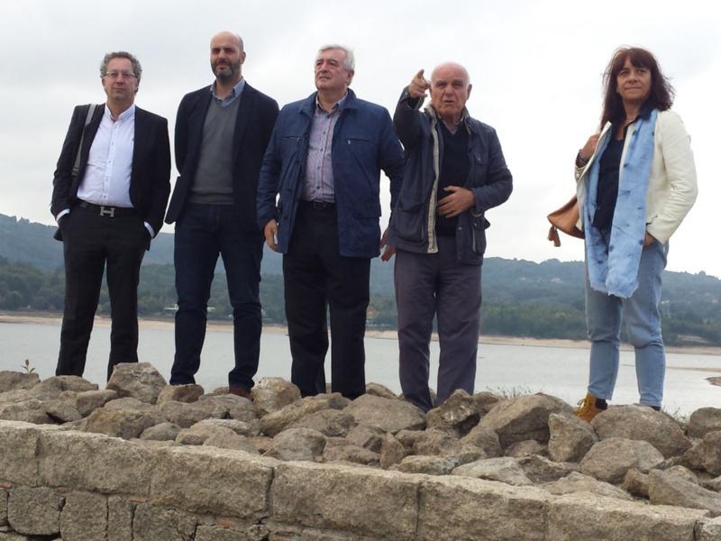 O reitor Juan Viaño visitou o complexo romano de Aquae Querquennae en Bande