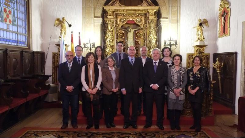 O profesor José Miguel Sagüillo Fernández-Vega tomou posesión como decano de Filosofía