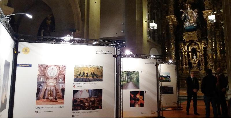 Unha mostra na Igrexa descubre a maxia do Camiño a través dos propios peregrinos