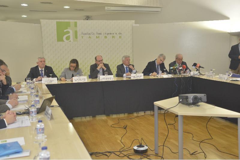 USC, Xunta de Galicia, Concello de Santiago, Cámara de Comercio e Área Empresarial do Tambre cooperarán na reindustrialización de Compostela