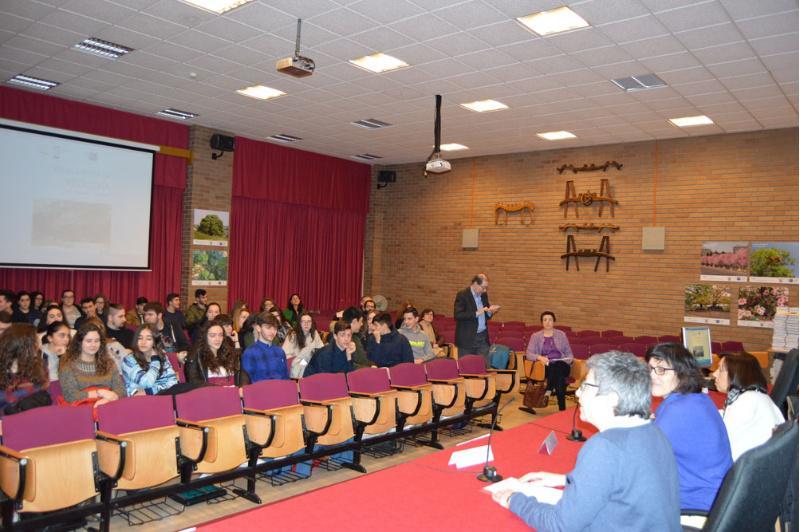 Un total de 265 alumnos de secundaria e Bacharelato participan este mércores nas probas da VIII Olimpíada Galega de Xeoloxía