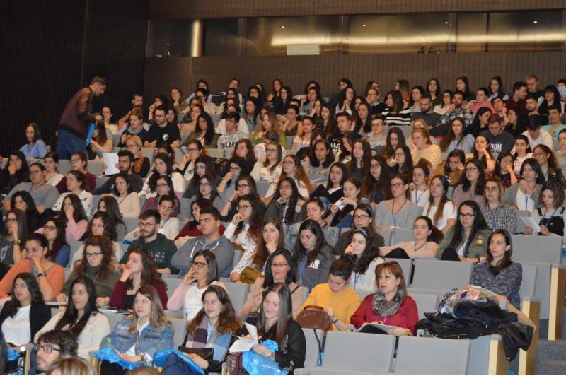 O coidado das persoas centran a temática dunhas xornadas sobre enfermaría que reúnen arredor de 350 persoas no Hula