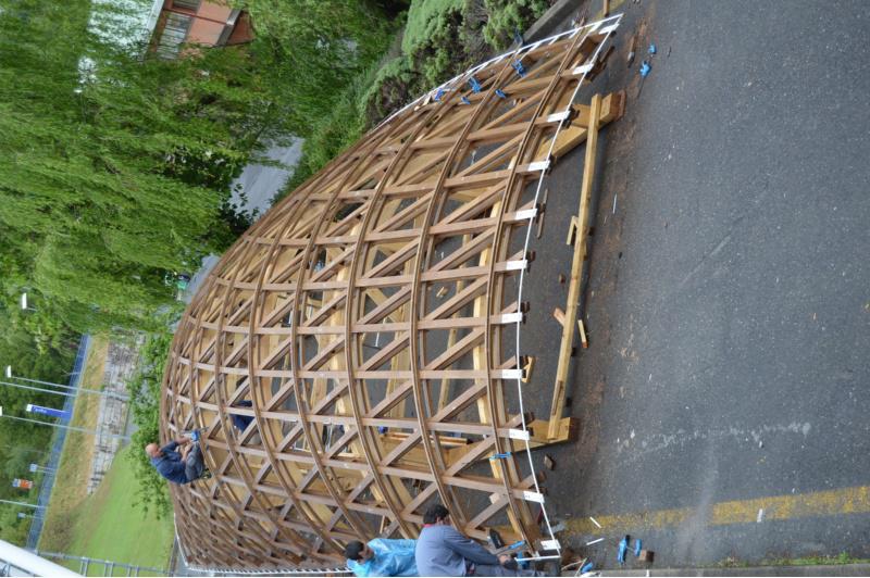 Pemade iza na Escola Politécnica Superior do Campus Terra a primeira 'gridshell' do mundo realizada con madeira de eucalipto  