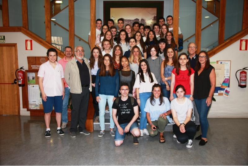 Chegan os primeiros estudantes que participan nos campus científicos de verán