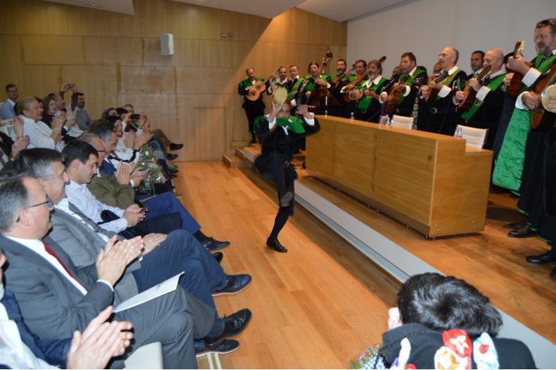 A Tuna da de Veterinaria de Lugo rende agradecemento público aos seus benfeitores no trixésimo aniversario da súa creación