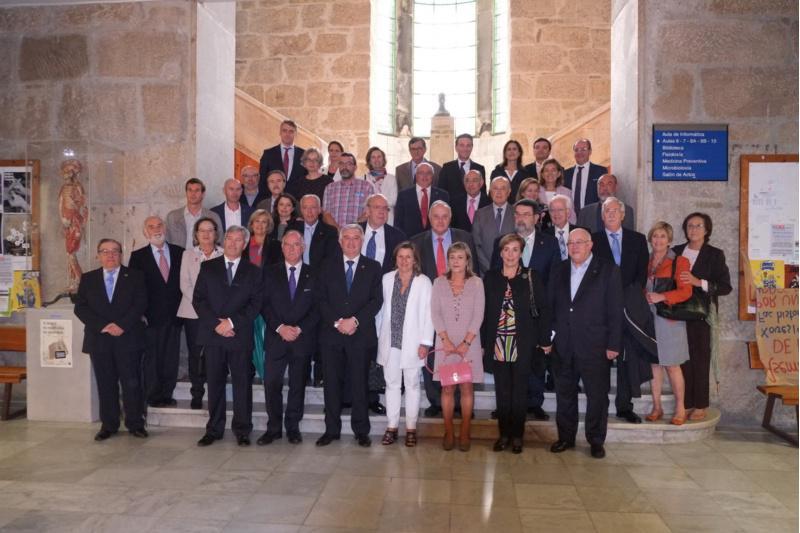 Medicina homenaxea a PAS e docentes no día do seu patrón