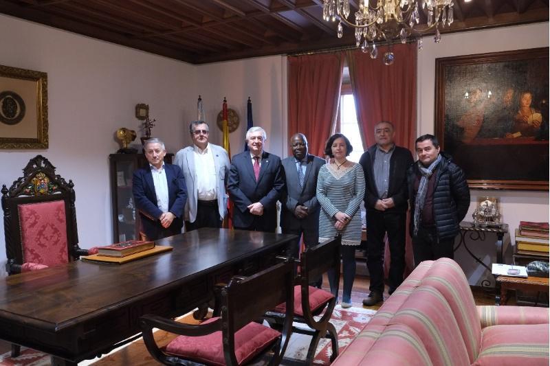 As Universidades de Santiago de Compostela e de Sao Tomé e Príncipe estreitan lazos de cooperación