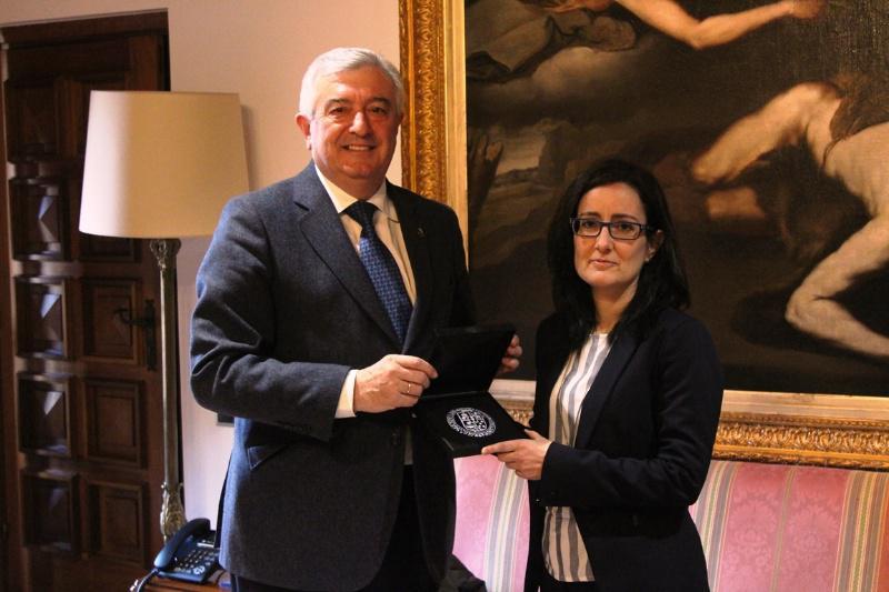 O reitor recibiu en San Xerome a investigadora ERC-Starting Grant María Giménez 