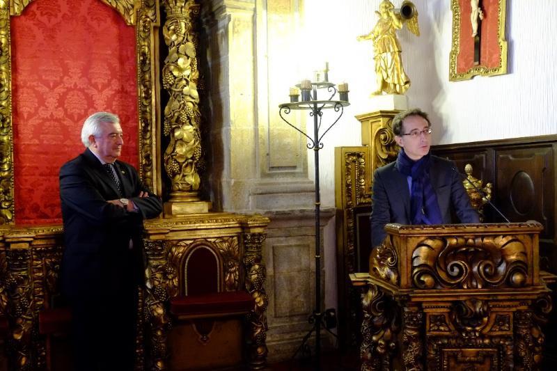 O profesor Ramón Bouzas Lorenzo tomou posesión como decano de Ciencias Políticas e Sociais