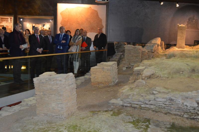 O Museo Universitario A Domus do Mitreo fai accesible a historia da cidade de Lugo desde a época romana ata a contemporánea