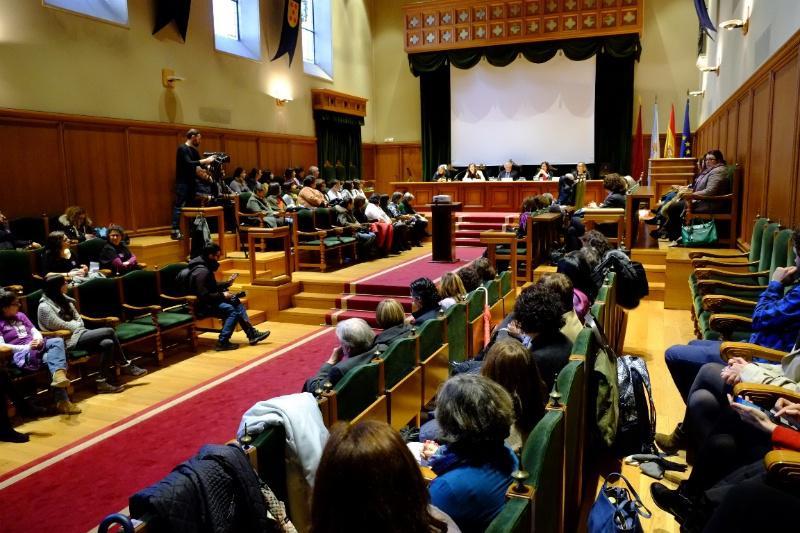 A USC recoñece no Día da Muller o traballo do Instituto de Ciencias da Educación en prol da igualdade