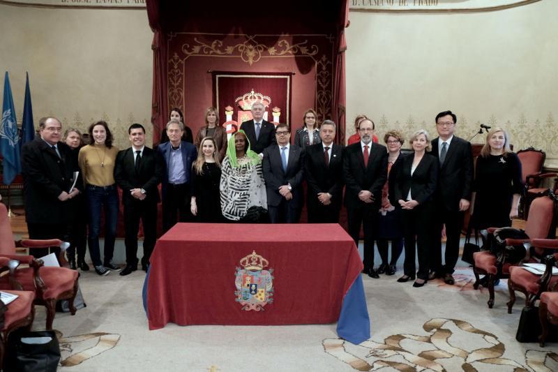 Unha vintena de universidades e institucións internacionais comprométese en Compostela co diálogo intercultural e o turismo sustentable 