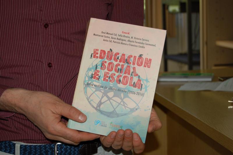 Presentouse en Ciencias da Educación un libro que busca crear pontes entre educación social e escola
