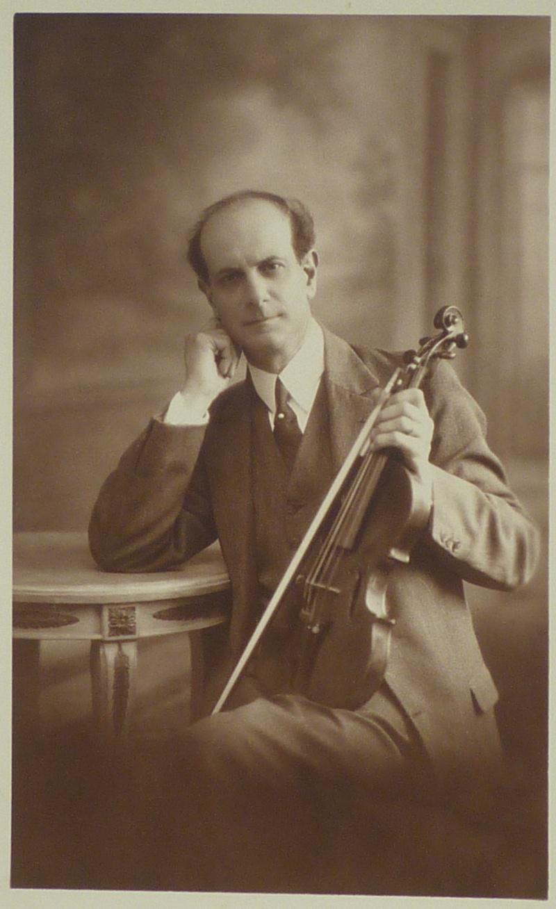 Inaugurada en Xeografía e Historia unha aula en homenaxe a Andrés Gaos