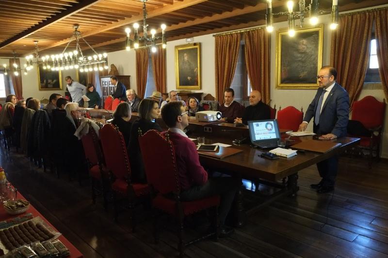 Responsables do goberno e dos servizos de xestión da USC fórmanse na Axenda 2030 para o Desenvolvemento Sostible