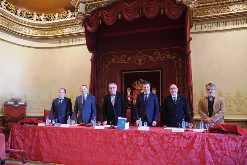 O profesor Augusto Pérez Alberti recibe o recoñecemento de discípulos e compañeiros