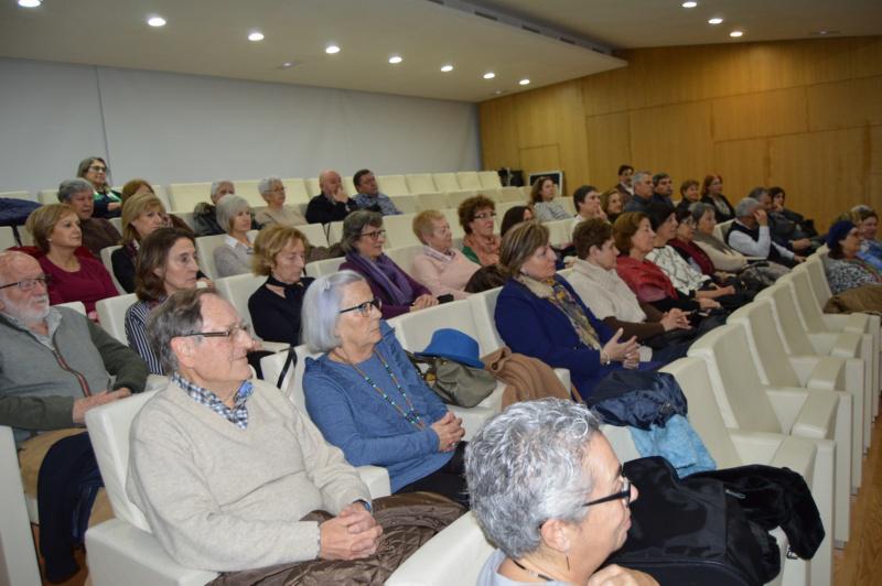 A USC celebra o día da Patroa do IV Ciclo, Francisca Álvarez, nun emotivo acto na Casa do Saber