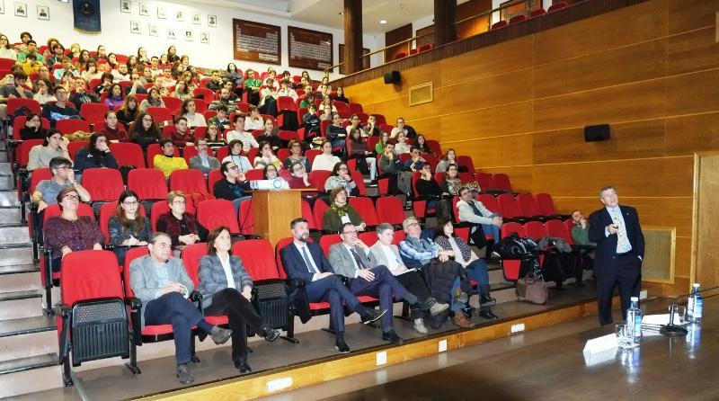 Botan a andar en Química as actividades do Ano Internacional da Táboa Periódica