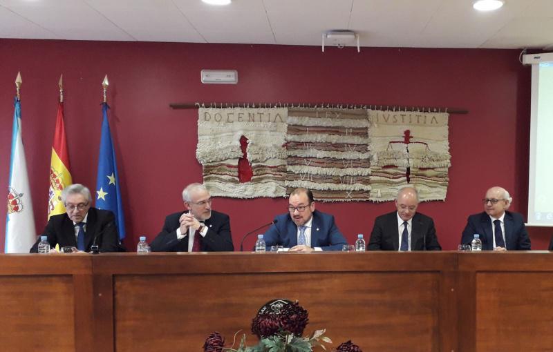 Dereito celebrou o seu patrón San Raimundo de Peñafort 