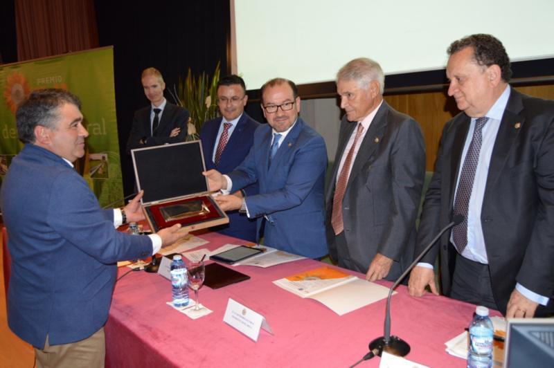 USC e Aresa impulsan a agricultura ecolóxica coa concesión do  XIX Premio Aresa de Desenvolvemento Rural ao Craega