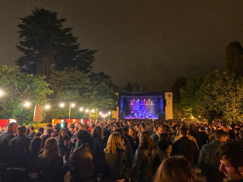 Máis de catro milleiros de persoas reciben o novo curso universitario da man de Novedades Carminha