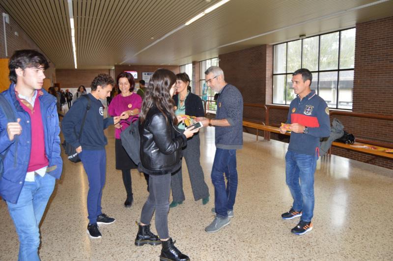 Veterinaria impulsa xunto co Servizo de Normalización Lingüística da USC unha campaña a prol do uso do galego entre o alumnado