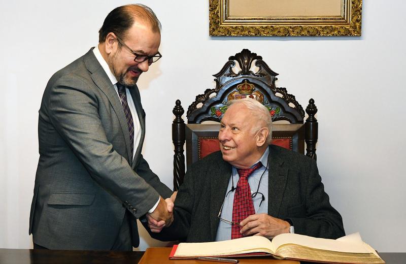 Tomas Lindahl, Nobel de Química 2015: “Converter o cancro en enfermidade crónica é máis realista que pretender curalo"