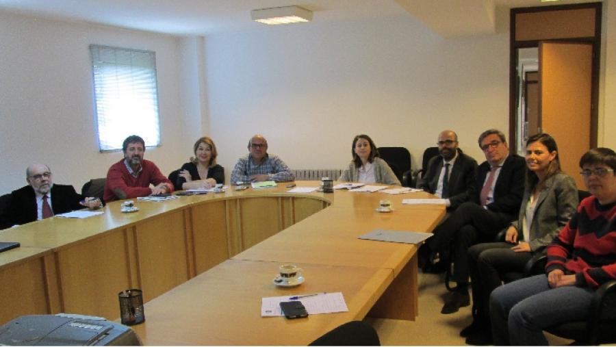Reunión del comité consultivo que participa en la elaboración del Plan Estratégico de la Facultad de ADE 2016-2020