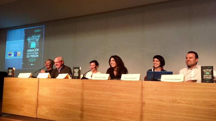 Investigadoras de la USC recogen en un libro experiencias educativas a través de la animación sociocultural en la cárcel de Monterroso