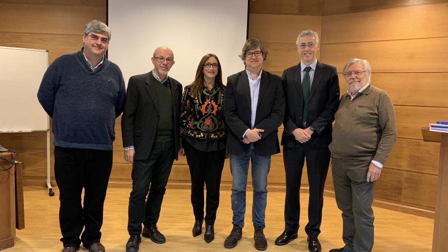 Luís Pousa xunto aos directores da súa tese e ao tribunal cualificador